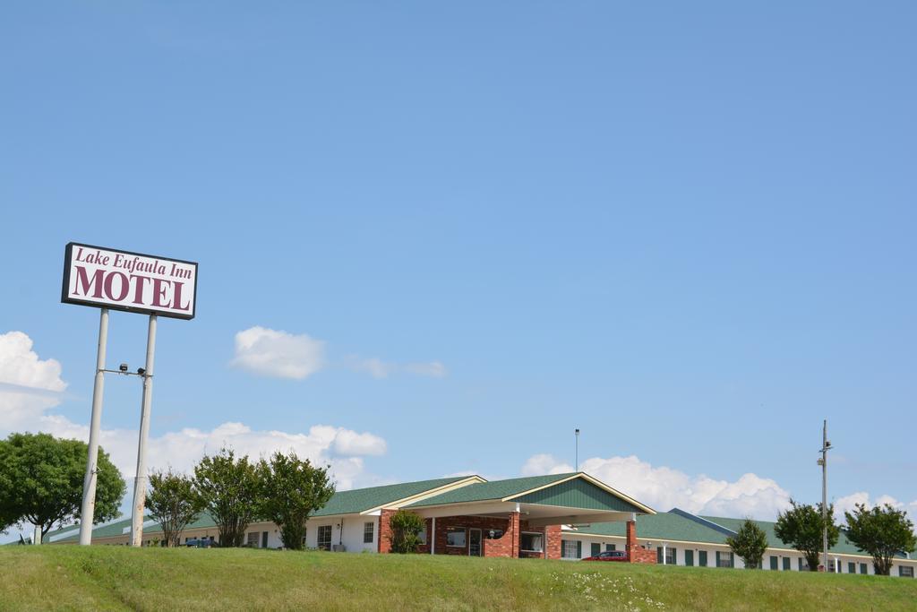 Lake Eufaula Inn & Suites Checotah Екстериор снимка